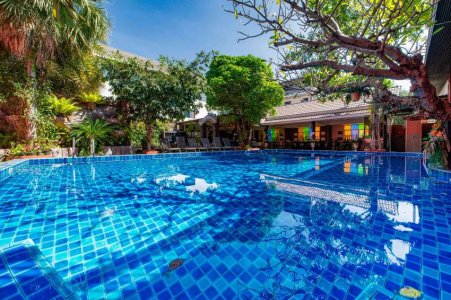 66 rooms hotels for sale with sauna and beergarden