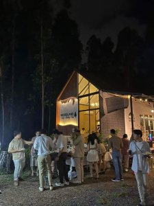 Cafe &​ Restaurant for sale